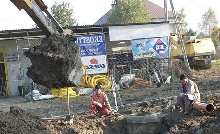 Coraz więcej gmin chce odliczyć podatek od prowadzonych inwestycji. Często mają z tym problemy