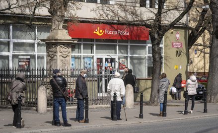 W środę 109 nowych zakażeń w Polsce. Trzy osoby zmarły
