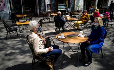 Słowacja zdejmuje ograniczenia. Na ulicach bez maseczek