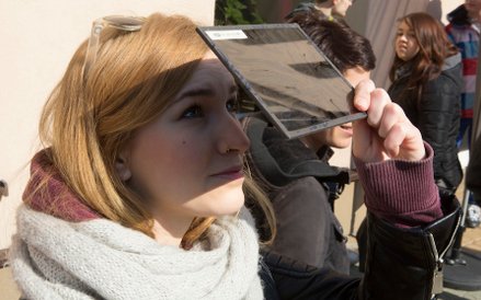 Jak oglądać zaćmienie słońca?