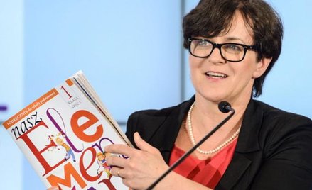Darmowy podręcznik wprowadzono do szkół od 1 września. Na zdjęciu Joanna Kluzik-Rostkowska podczas p