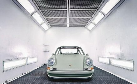 Holenderska firma przerabia zabytkowe Porsche na "elektryki"