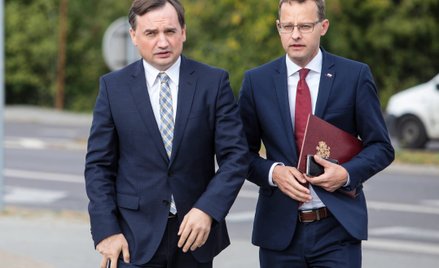 Były minister sprawiedliwości i prokurator generalny Zbigniew Ziobro oraz były wiceminister sprawied