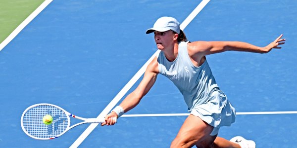 Świątek odwróciła losy meczu z Sakkari i awansowała do 4. rundy w Cincinnati