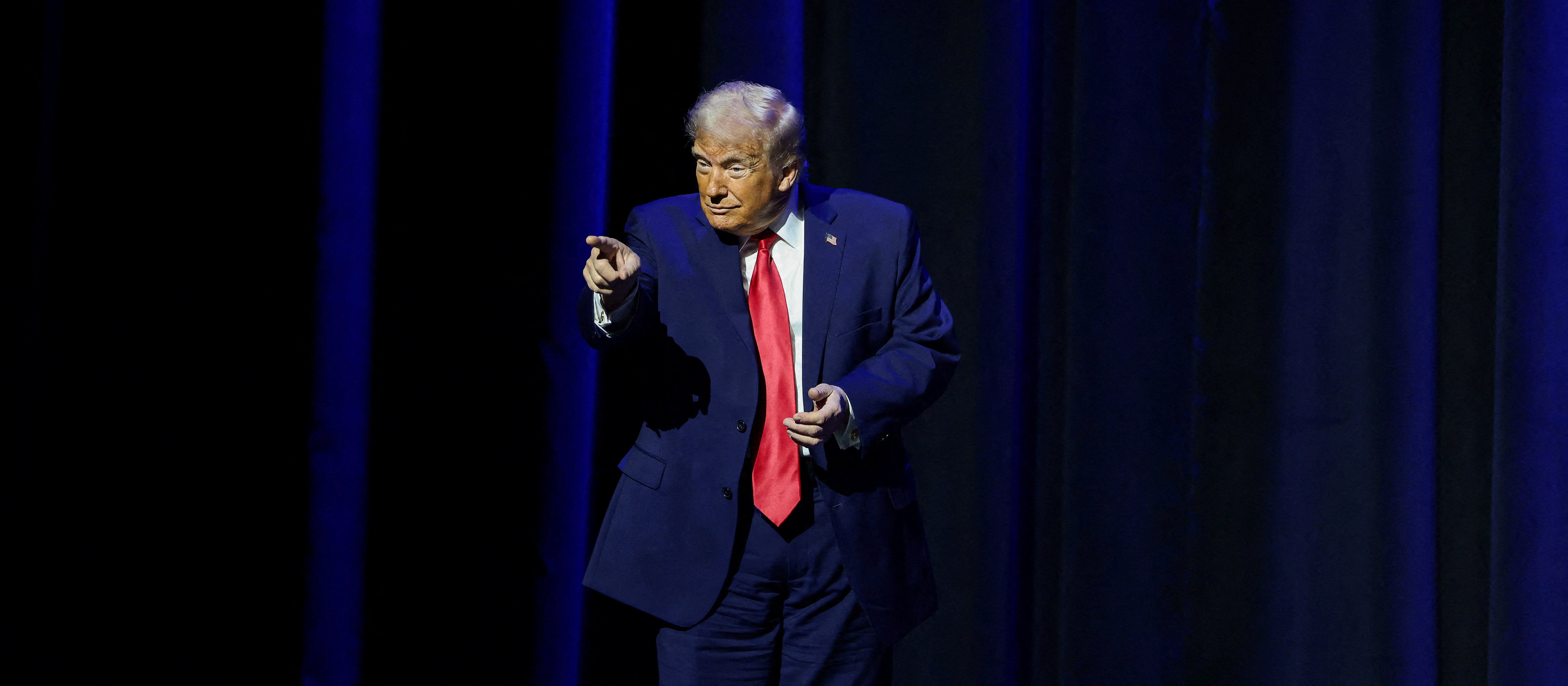 Fala krytyki wobec Donalda Trumpa po jego wpisie. „Nie popełniłem błędu”; film z Obamami usunięty