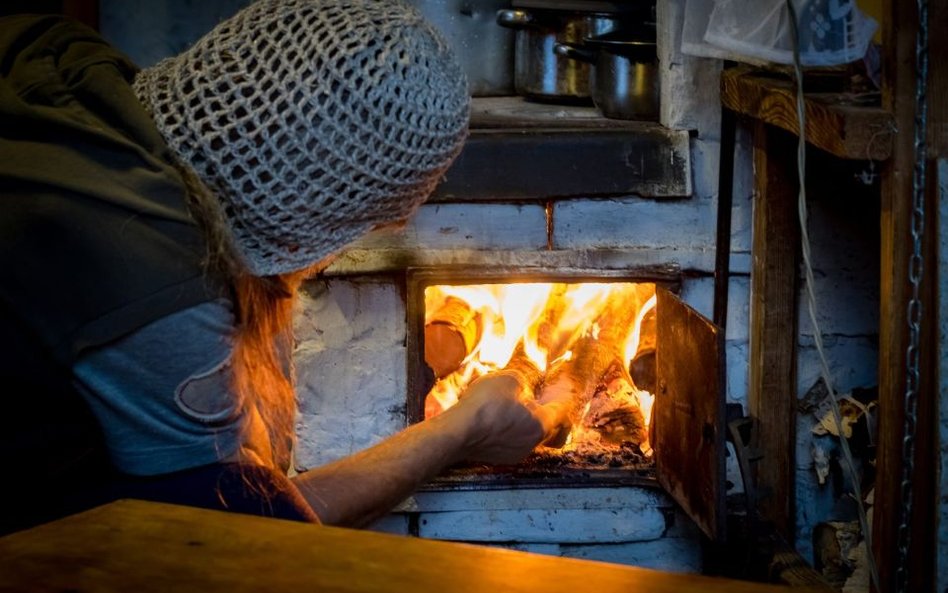 „Czyste powietrze” po nowemu. Łatwiej o dopłatę do pieca