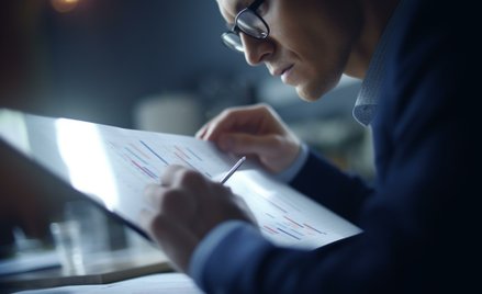 Eksperci stawiają na wynikowych prymusów