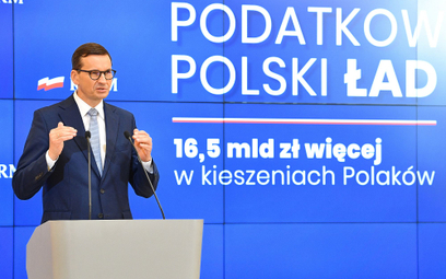Premier Mateusz Morawiecki podczas konferencji prasowej  na temat Polskiego Ładu