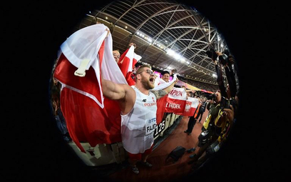 Paweł Fajdek potrójnym mistrzem świata, Wojciech Nowicki drugi raz z brązowym medalem