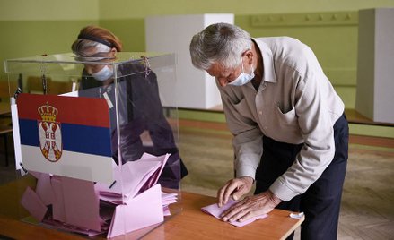 Wybory w Serbii. Exit poll: przekonujące zwycięstwo partii rządzącej