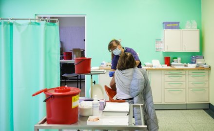 Epidemia w Polsce - raport Ministerstwa Zdrowia: 4728 zakażeń koronawirusem