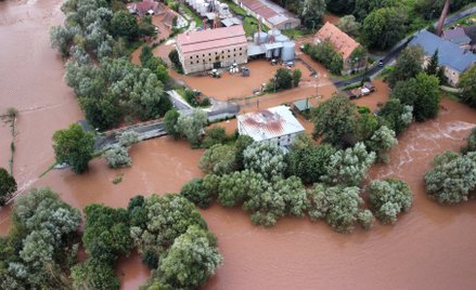 Decyzja o eksperymentalnym użyciu polskich satelitów. Chodzi o powódź