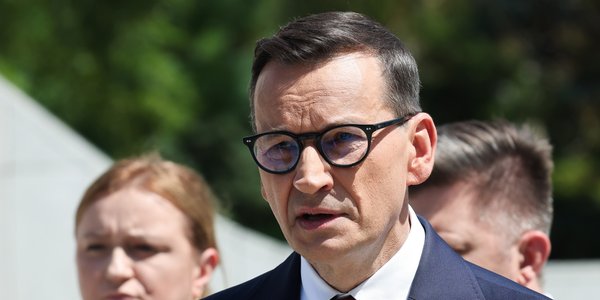 Morawiecki oddaje Order Księcia Jarosława Mądrego. „Skorumpowana elita ukraińska”