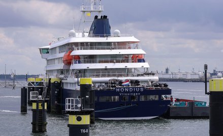 MV Hondius w porcie w Rotterdamie