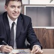 Piotr Henicz jest wiceprezesem, dyrektorem sprzedaży i marketingu biura podróży Itaka. Twórca najwię