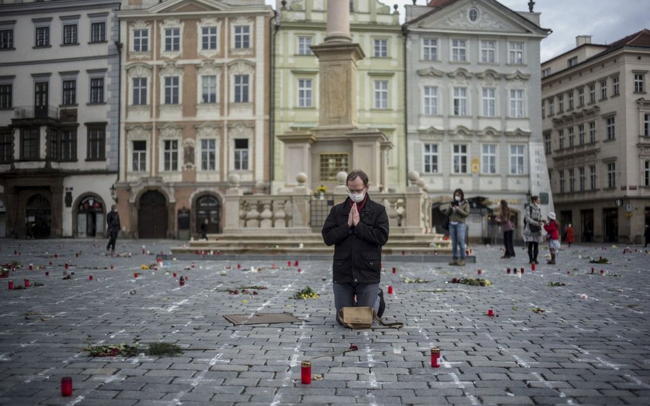 Koronawirus. Reuters: Liczba zgonów związanych z COVID przekroczyła 3 mln