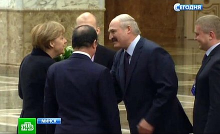 Fragment relacji telewizji RT. Mińsk, 11 lutego 2015 r.