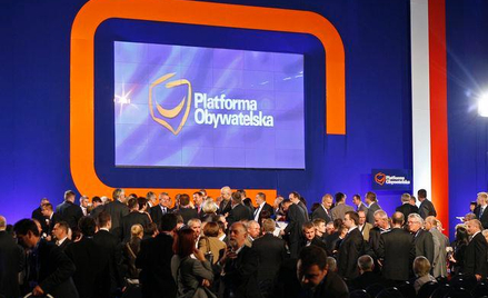 PiS daleko za PO. PSL dogania SLD