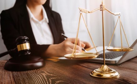 Rok 2025 przyniósł fundamentalną zmianę w układzie sił między pracownikiem a pracodawcą, a walka z n