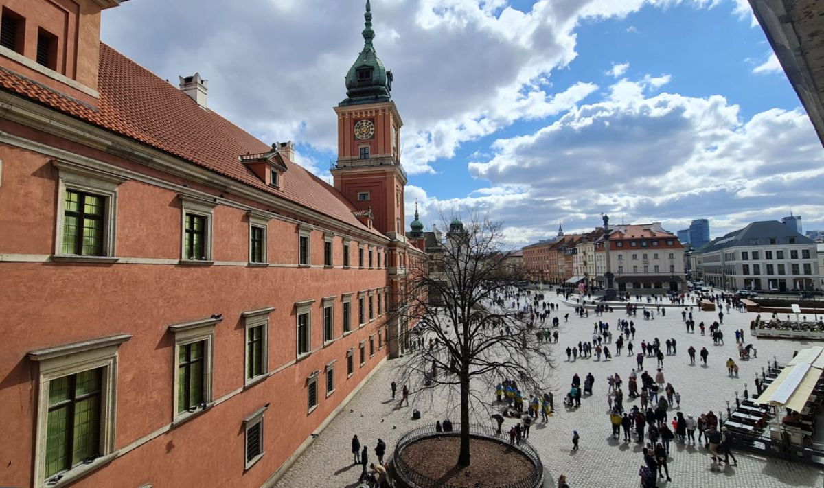 Warszawa Najlepszym Kierunkiem Turystycznym W Europie. Trzaskowski ...