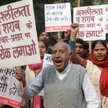 Protesty przeciwko przemocy wobec kobiet, na ulicach New Delhi