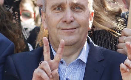 Partia Grzegorza Schetyny uzyskała poparcie większe, niż PSL, Nowoczesna, SLD i Kukiz'15 razem wzięt