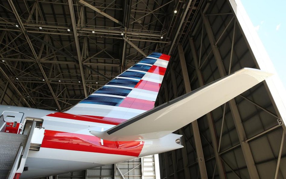 Boeing B777-300ER w barwach American Airlines
