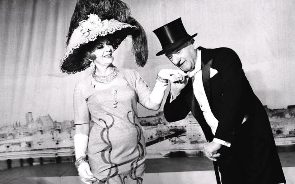 Hanka Bielicka i Ludwik Sempoliński w „Mieście cudów”. Teatr Syrena, 1973 r.