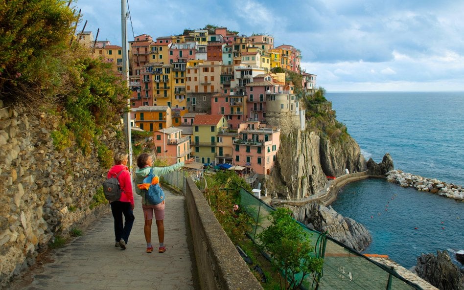 Cinque Terre walczy z nadmierną turystyką. Kary za hałas, zatrzymywanie się i selfie
