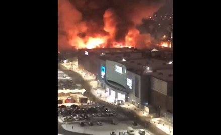 Pożar w centrum handlowym Mega Chimki