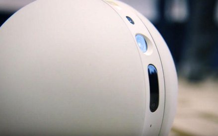 Jednym z akcesoriów do nowych komórek ma być robot w kształcie kuli