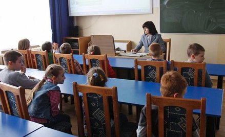 Przemoc w rodzinie: Nauczyciele mogą zakładać niebieską kartę