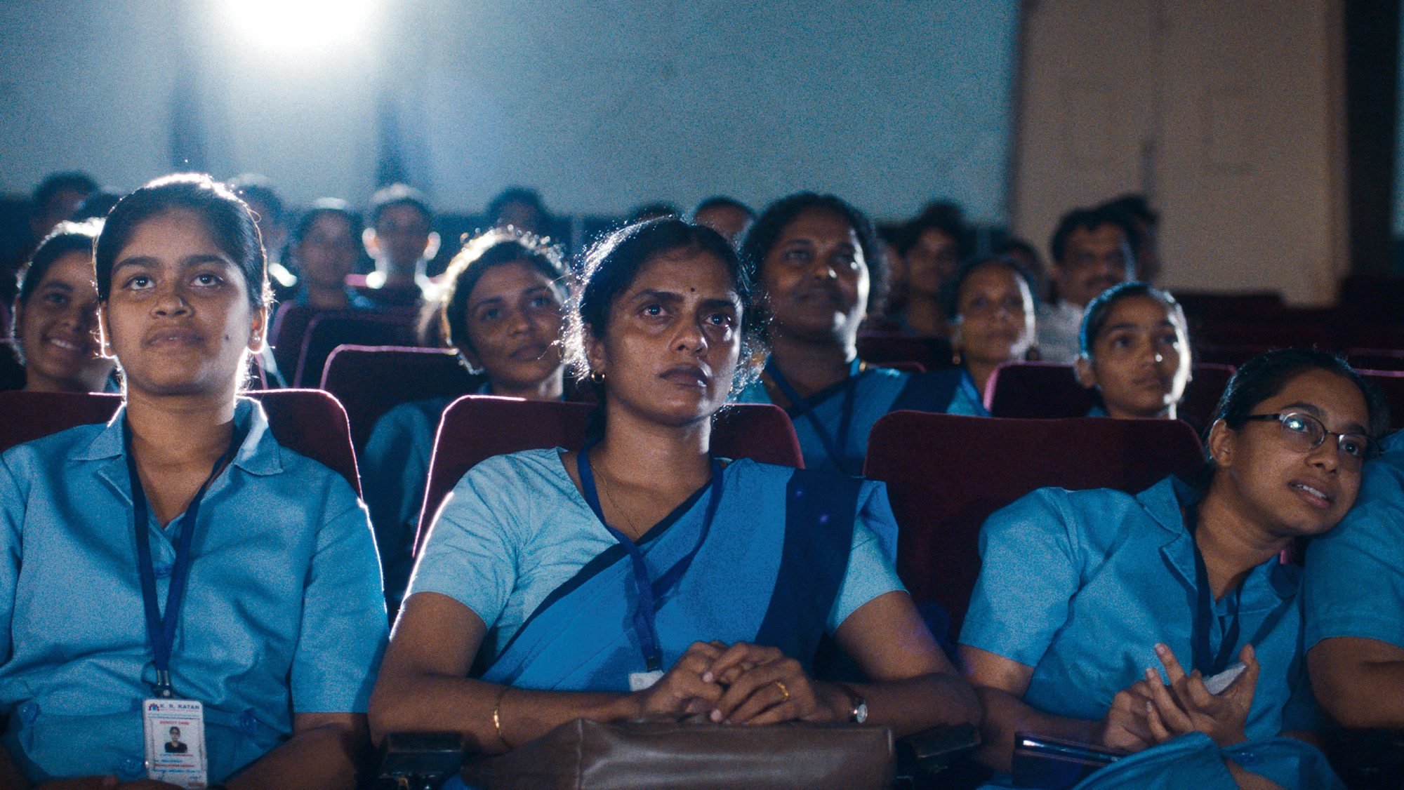 „Wszystkie odcienie świata”: Być kobietą w Indiach