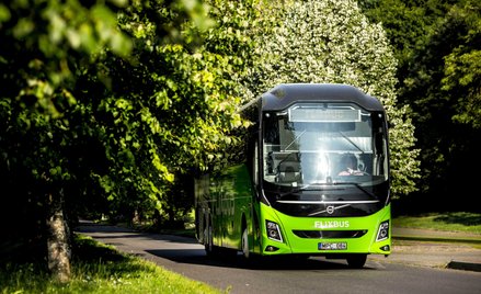 FlixBus zwiększy liczbę tras z Ukrainy. Długie oczekiwanie na pozwolenia