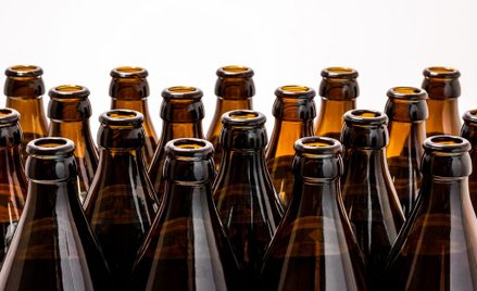 Żywiec poluje na butelki zwrotne. Oddasz je nawet bez paragonu