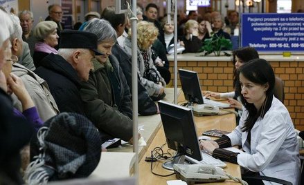 Plan przekształcenia szpitali w spółki prawa handlowego miał uratować lecznice przed bankructwami i 