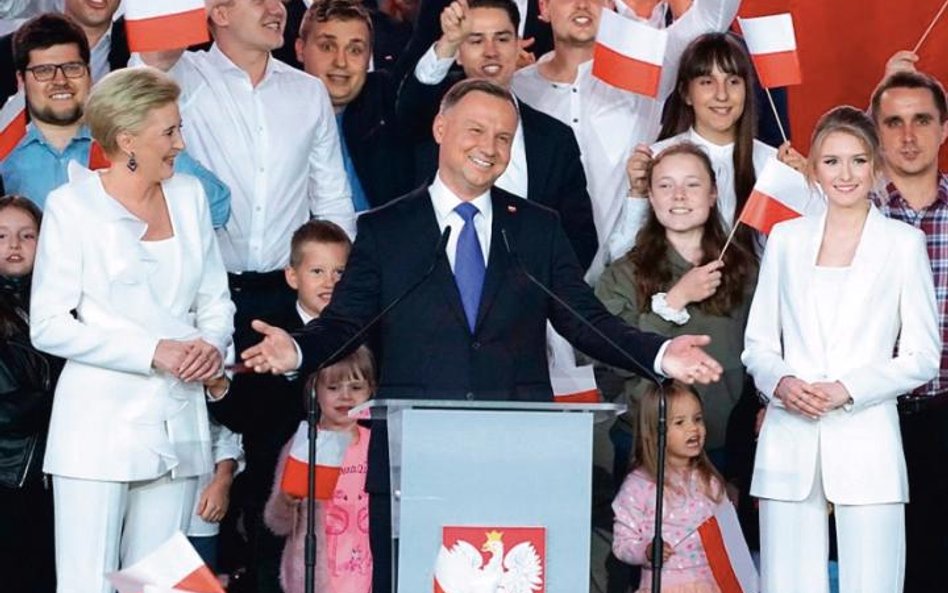 Ekonomiści nie wierzą w to, żeby prezydent Andrzej Duda miał jakikolwiek program gospodarczy. Pozost