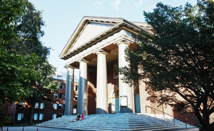 Harvard stracił wpływowego sponsora