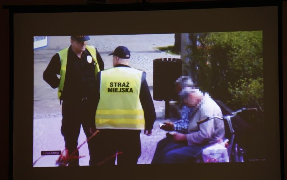 Co w Internecie może publikować policja