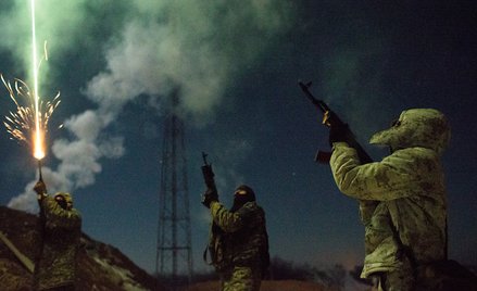 Nagroda Fujifilm Żołnierze z ochotniczego batalionu Dnipro-1 podczas przygotowań i świętowania w ost