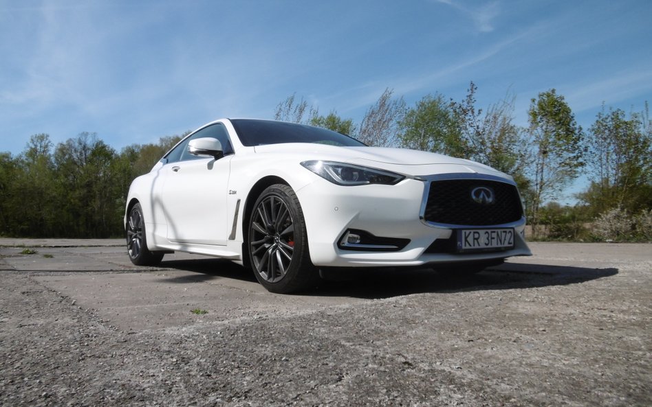 Infiniti Q60S: Wyższa szkoła Gran Turismo