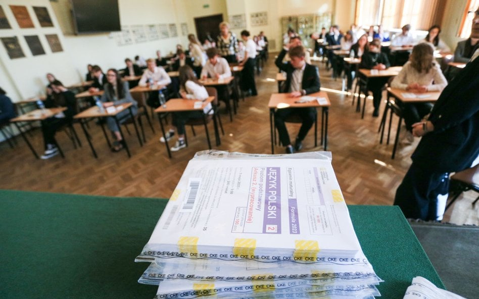 Coraz więcej egzaminów maturalnych jest unieważnianych