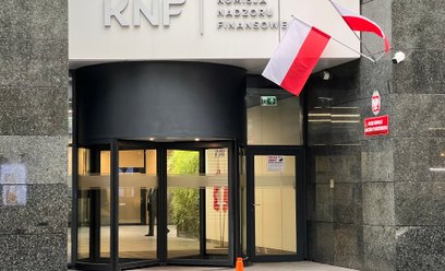 Bitcoinowcy pozwali KNF. Rusza pierwszy proces za wpis na „czarną listę”