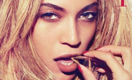 Beyoncé Knowles; Live at Roseland; DVD; Sony Music, 2011