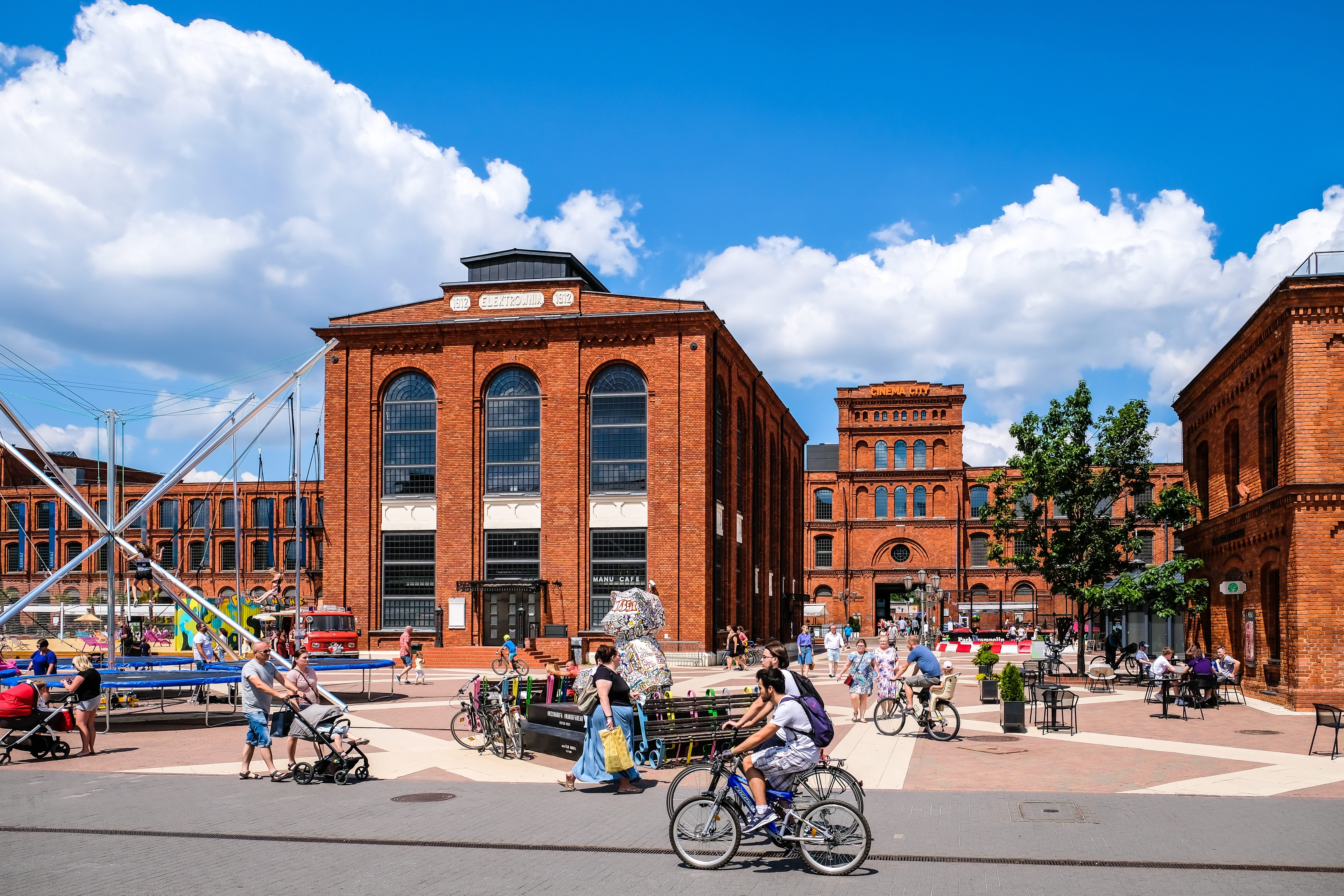 Odzieżowi detaliści mają za sobą kwartał wzrostu