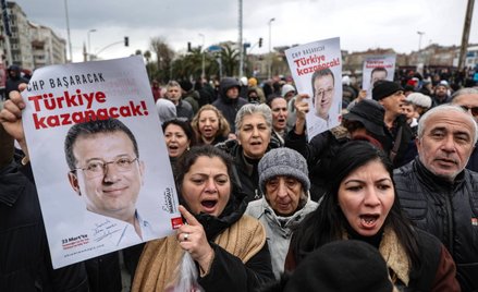 Protest w sprawie zatrzymania Ekrema Imamoglu