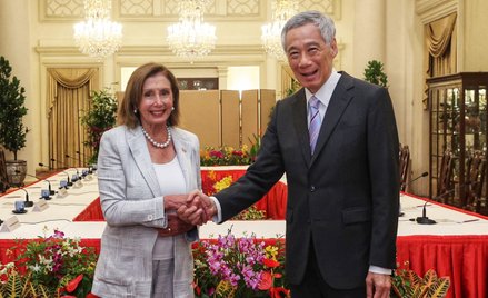Premier Singapuru Lee Hsien Loong podczas spotkania ze spikerką Izby Reprezentantów USA Nancy Pelosi