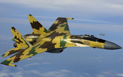 Wielozadaniowy samolot bojowy Su-35. Fot./KnAZZ.