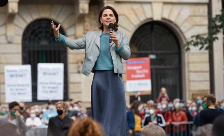 Trudna, niewolna od błędów Annaleny Baerbock kampania wyborcza Zielonych przyniosła im rozczarowując