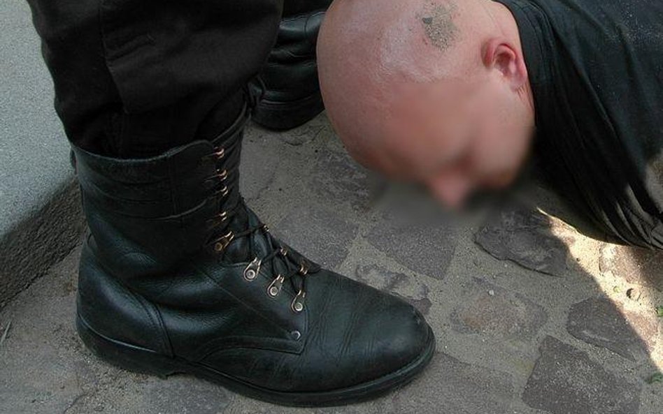 Zadośćuczynienie dla awanturnika za pobicie przez policję